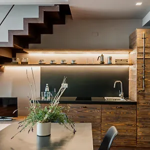 Ferrini - 150 Apartman